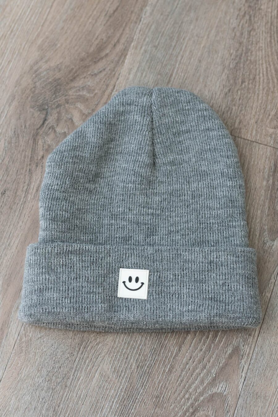 AnnaSmileyBeanie_DSC6625.jpg Anna Smiley Beanie
