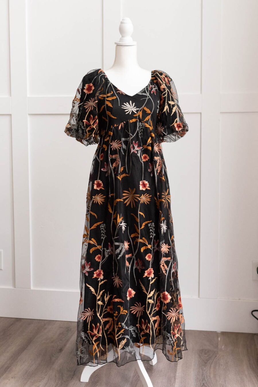 DSC4393.jpg Nicola Black Embroidered Dress