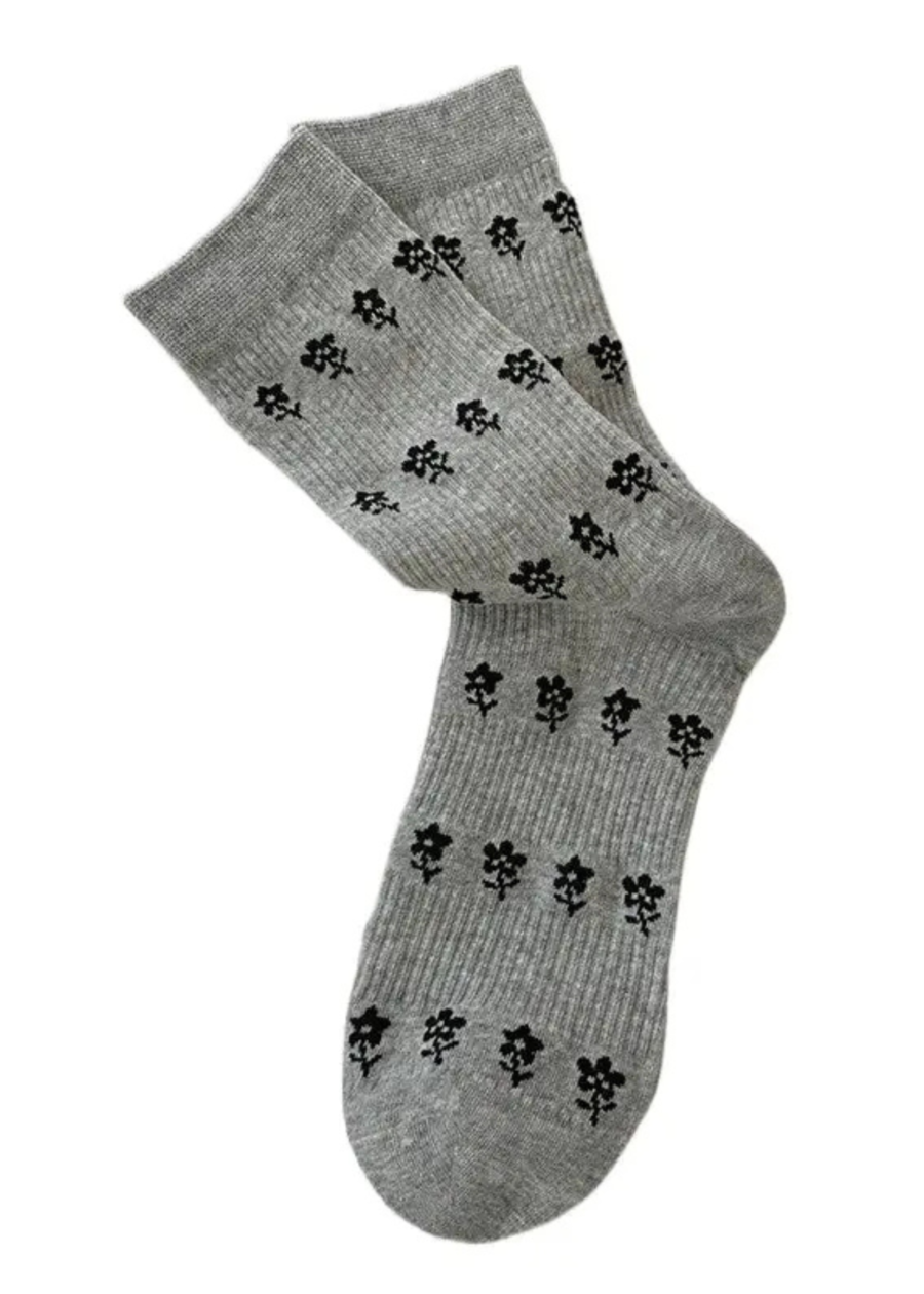 NiaGreyFloralSocks.png Nia Grey Floral Socks